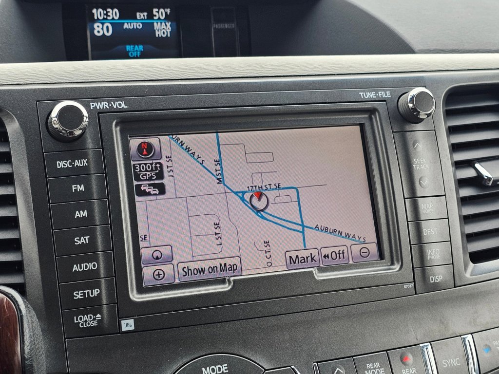 Used 2014 Toyota Sienna Limited w/ Limited Premium Package AWD/4WD image 7