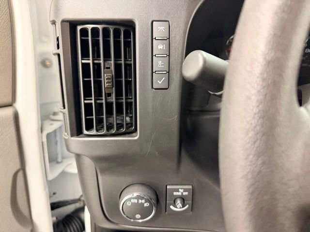 Certified 2025 Chevrolet Express 3500 LT w/ LT Preferred Equipment Group RWD image 16