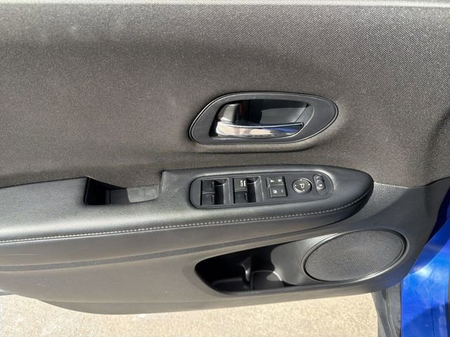 Used 2018 Honda HR-V LX image 15