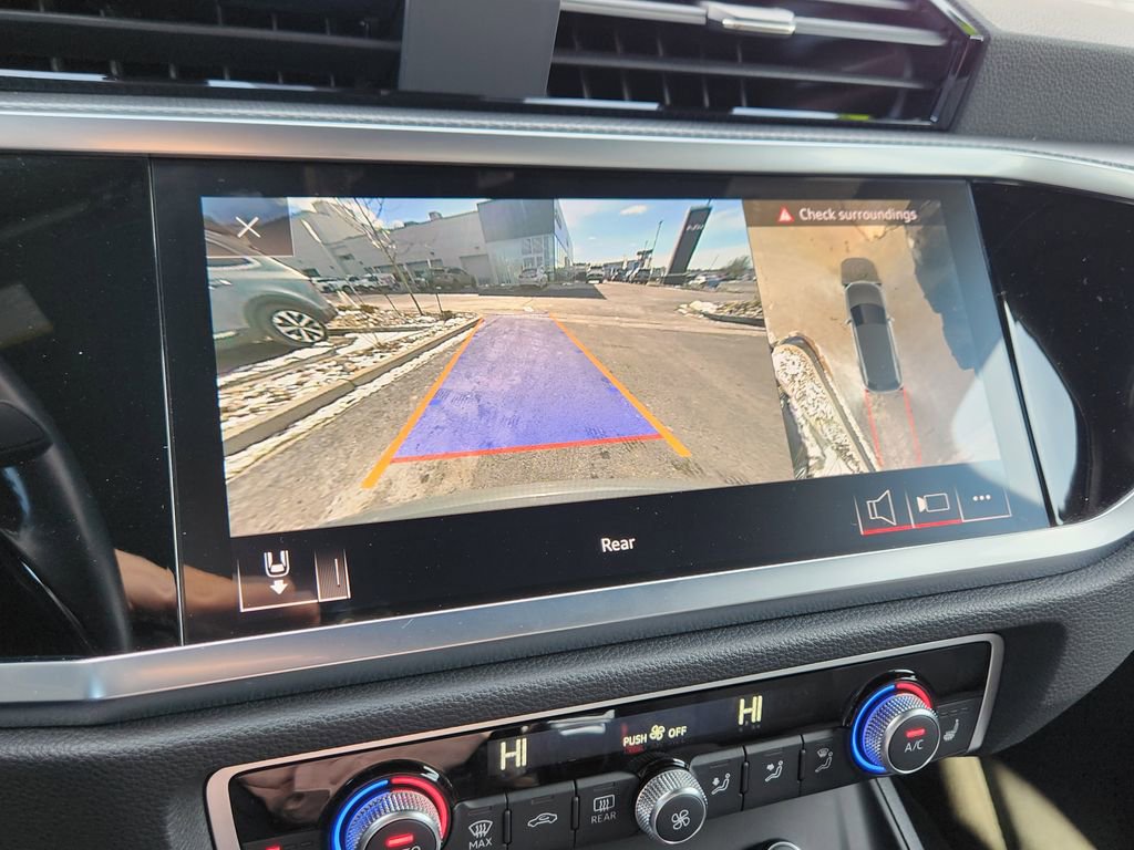 Used 2020 Audi Q3 2.0T Prestige image 17