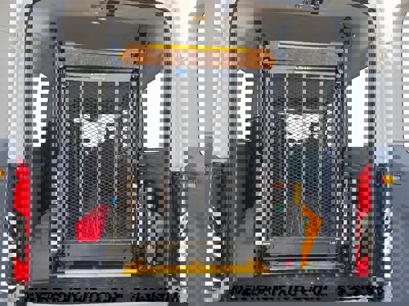 Used 2019 Ford Transit 150 XL image 5