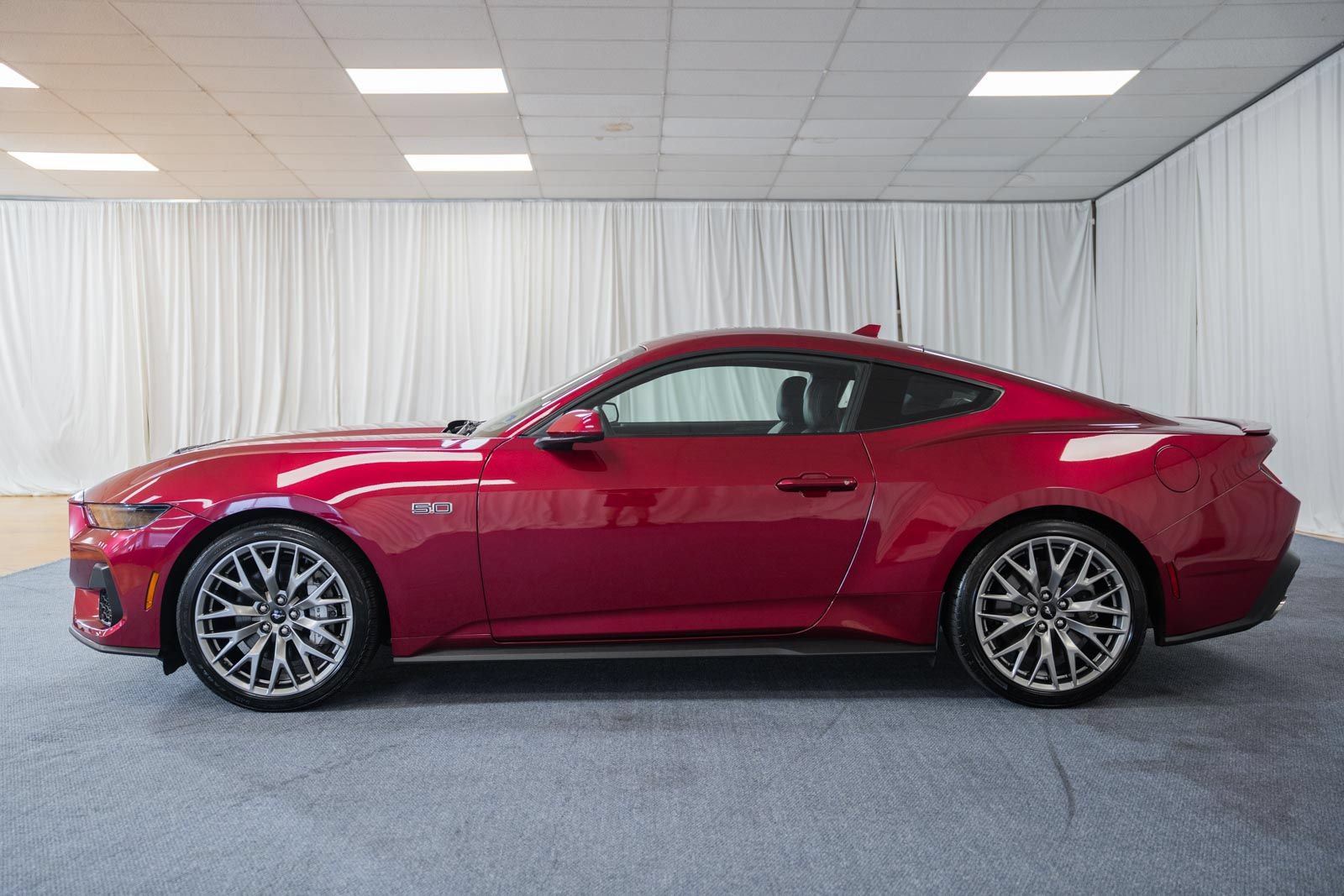 Certified 2025 Ford Mustang GT Premium RWD image 4
