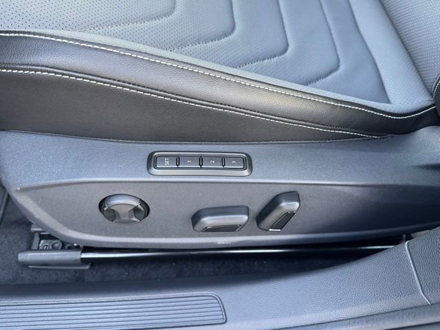 New 2026 Volkswagen Jetta SEL image 30