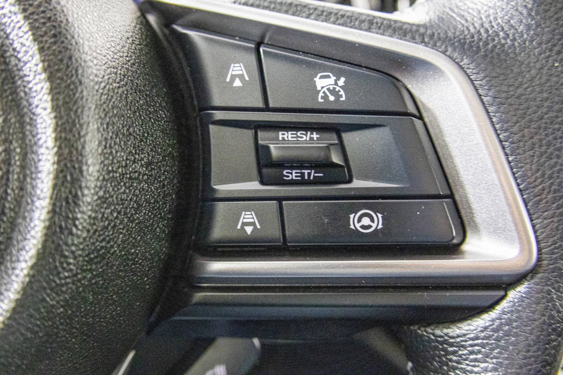 Used 2023 Subaru Outback Limited image 31