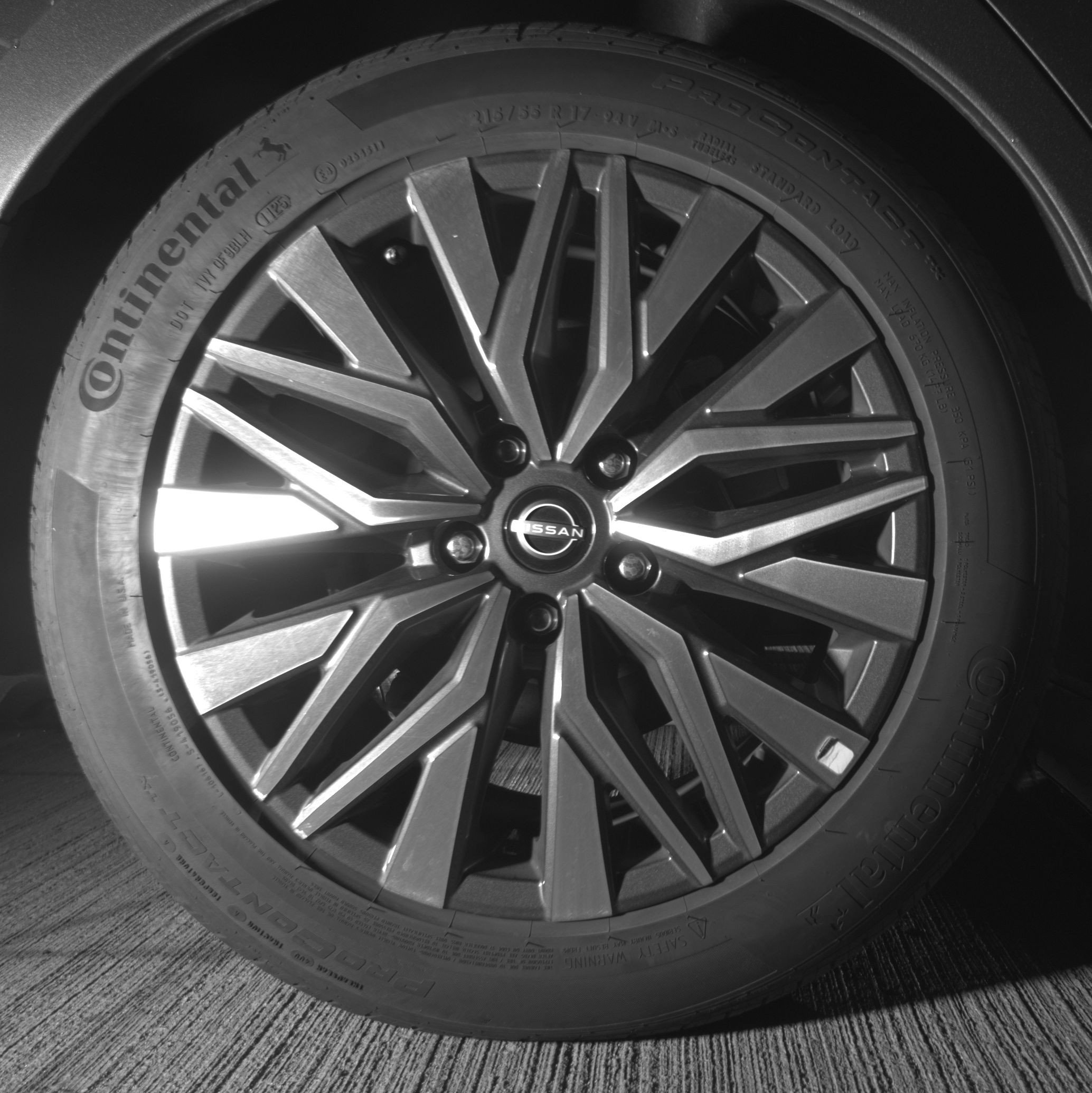 Used 2025 Nissan Altima 2.5 SV FWD image 15