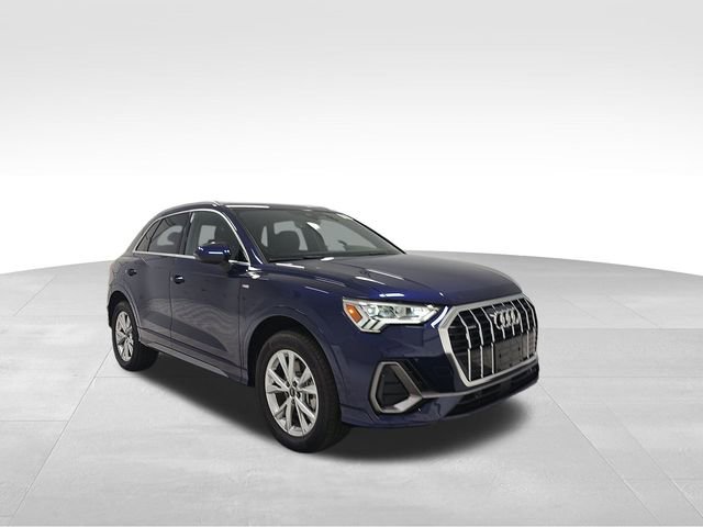 Used 2024 Audi Q3 2.0T Premium Plus image 42