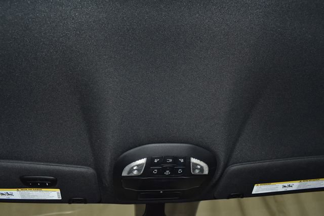 Certified 2025 Chrysler Pacifica Select image 22