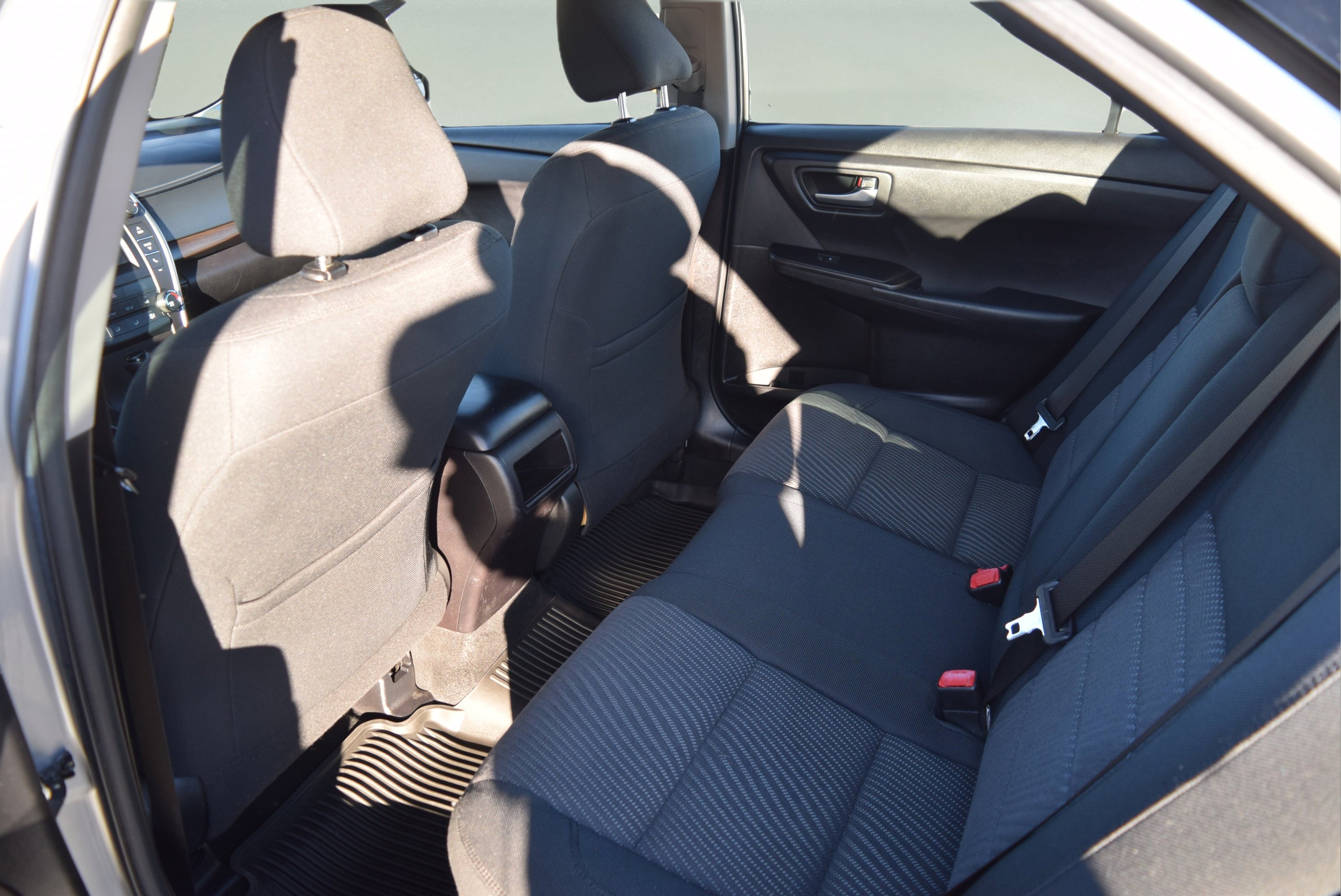 Used 2017 Toyota Camry LE image 6