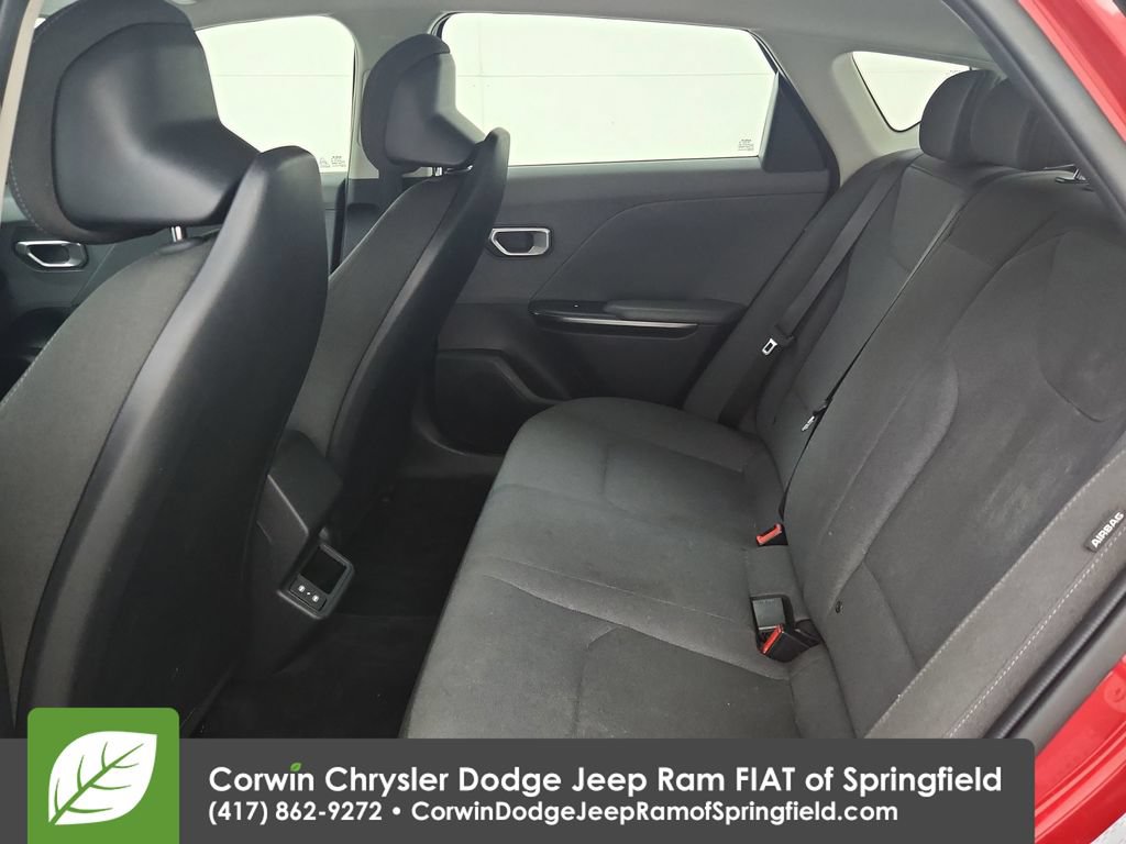 Used 2025 Kia K4 FWD image 28
