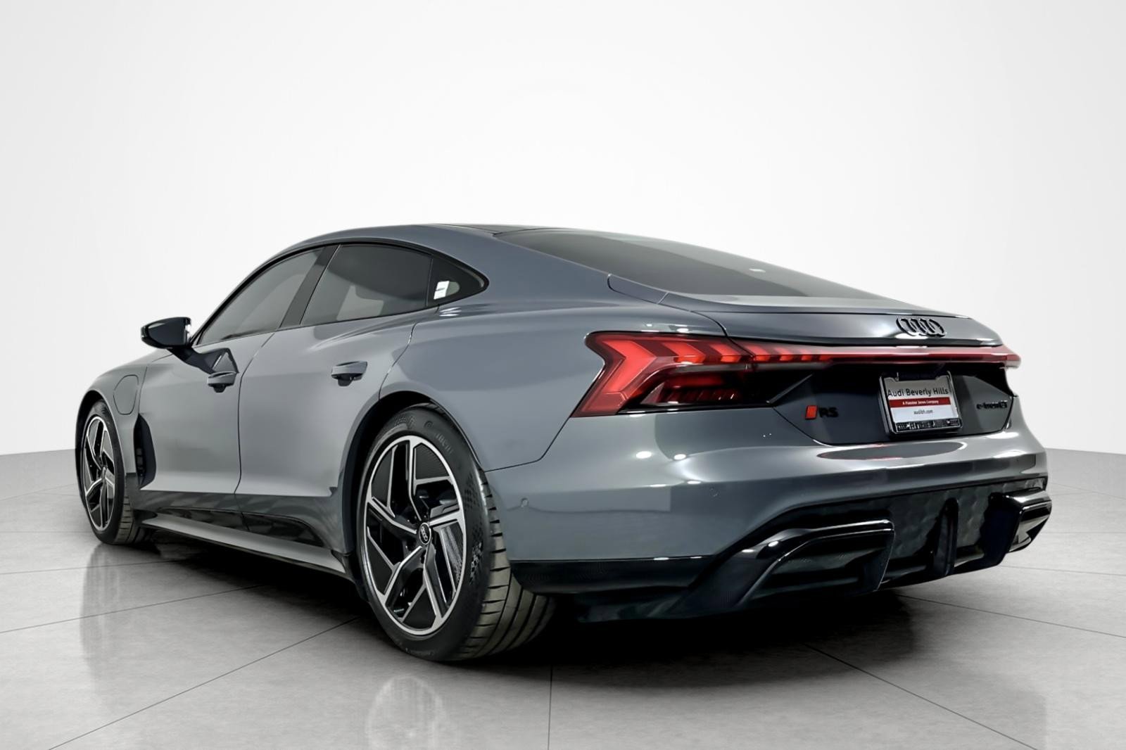 New 2025 Audi RS e-tron GT performance AWD/4WD image 4