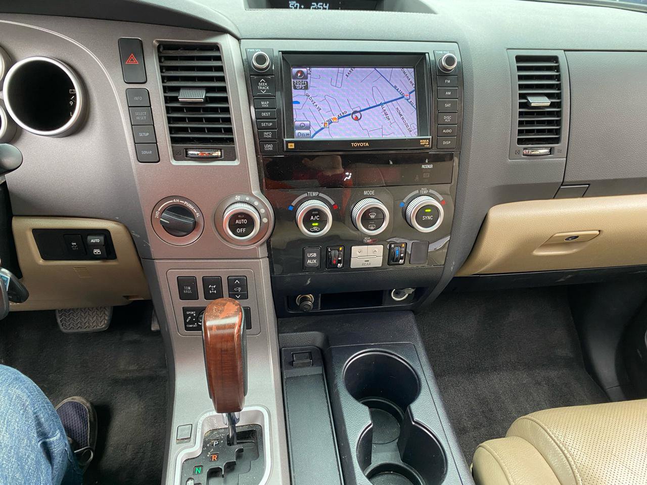 Used 2012 Toyota Sequoia Platinum image 15