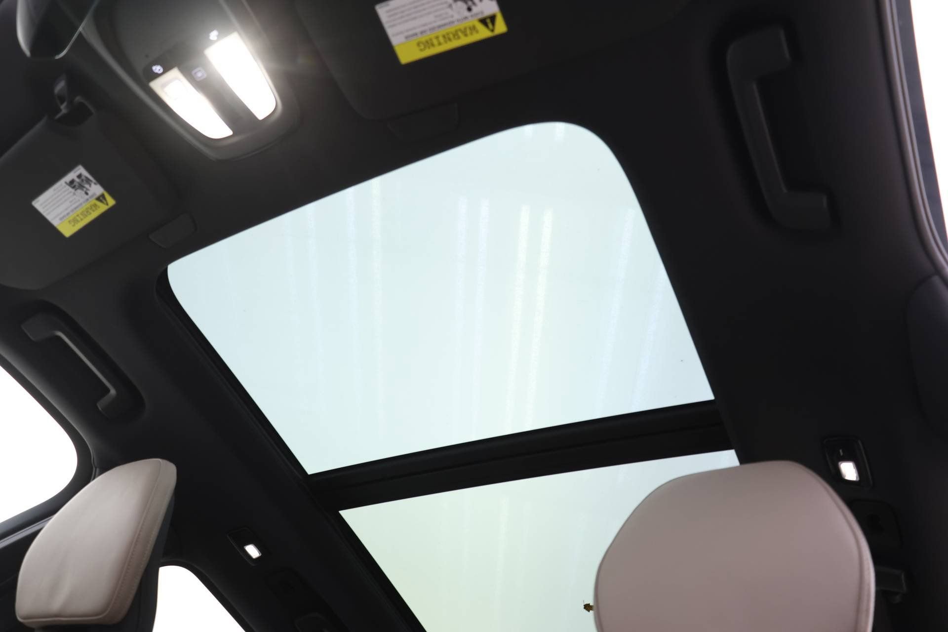 New 2026 Volvo XC90 B6 Ultra w/ Protection Package image 15