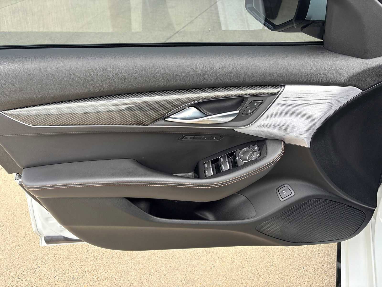 Used 2021 Cadillac CT5 V w/ Premium Package image 13