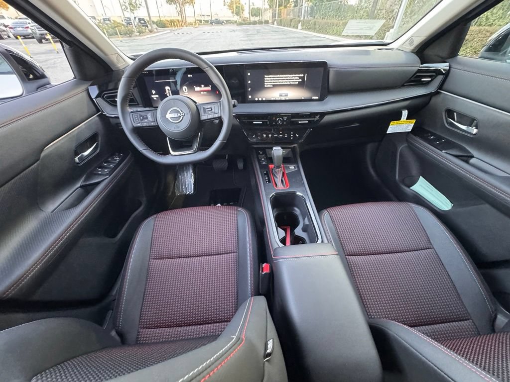 New 2026 Nissan Kicks SR w/ SR Premium Package FWD image 19