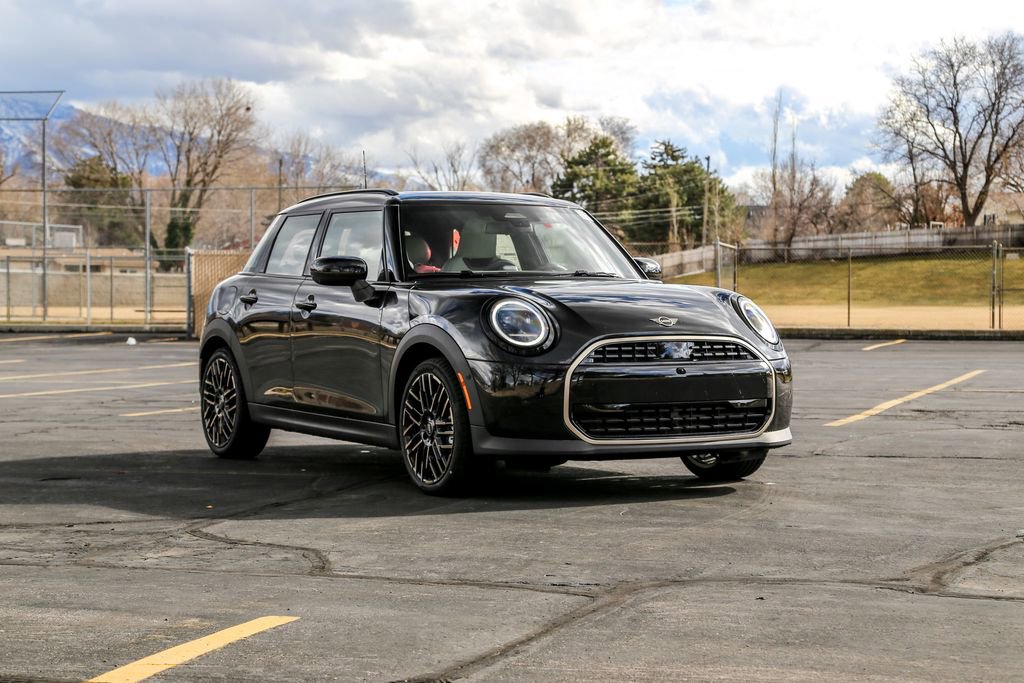 New 2026 MINI Cooper 4-Door Hardtop image 7