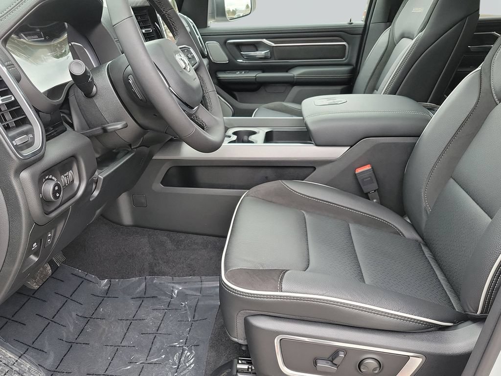 New 2026 RAM 1500 Laramie w/ Night Edition AWD/4WD image 31