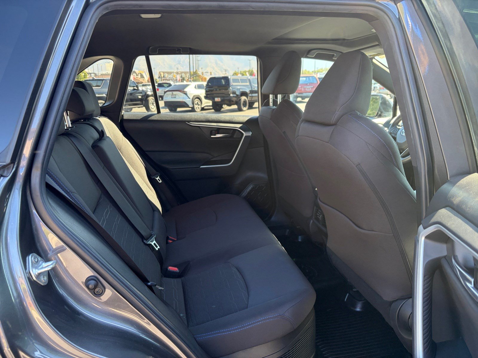 Certified 2022 Toyota RAV4 SE w/ Convenience Package AWD/4WD image 16