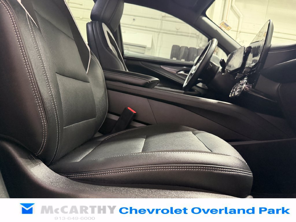Used 2024 Chevrolet Blazer EV LT AWD/4WD image 28