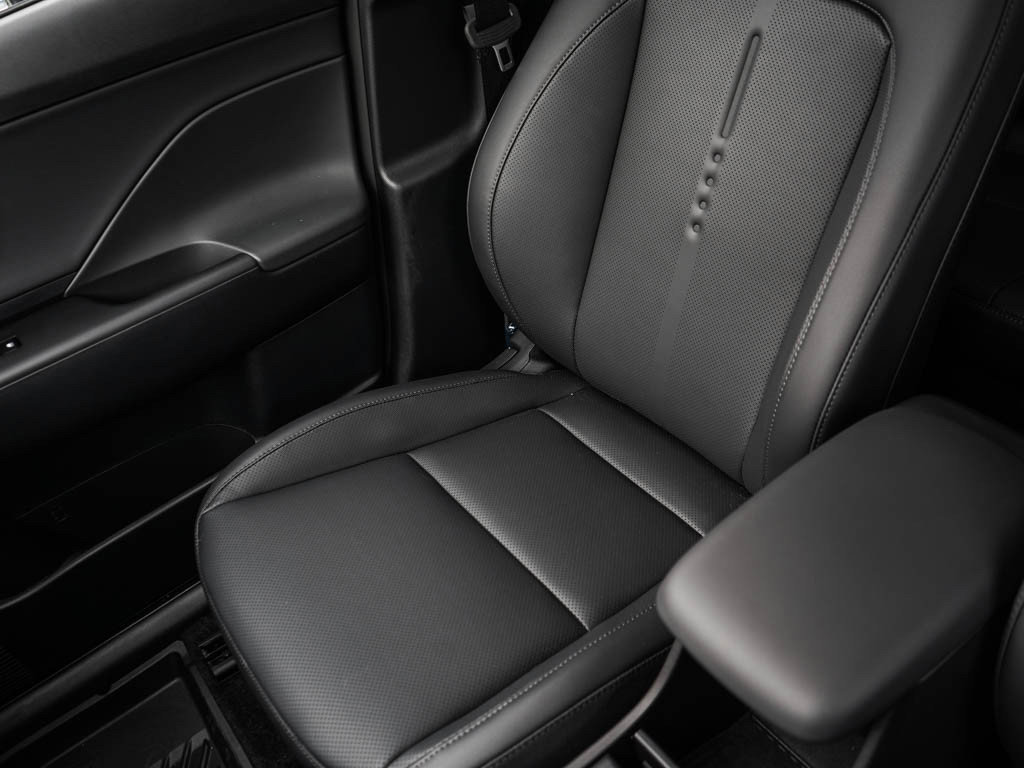 New 2026 Hyundai Kona SEL Premium image 25