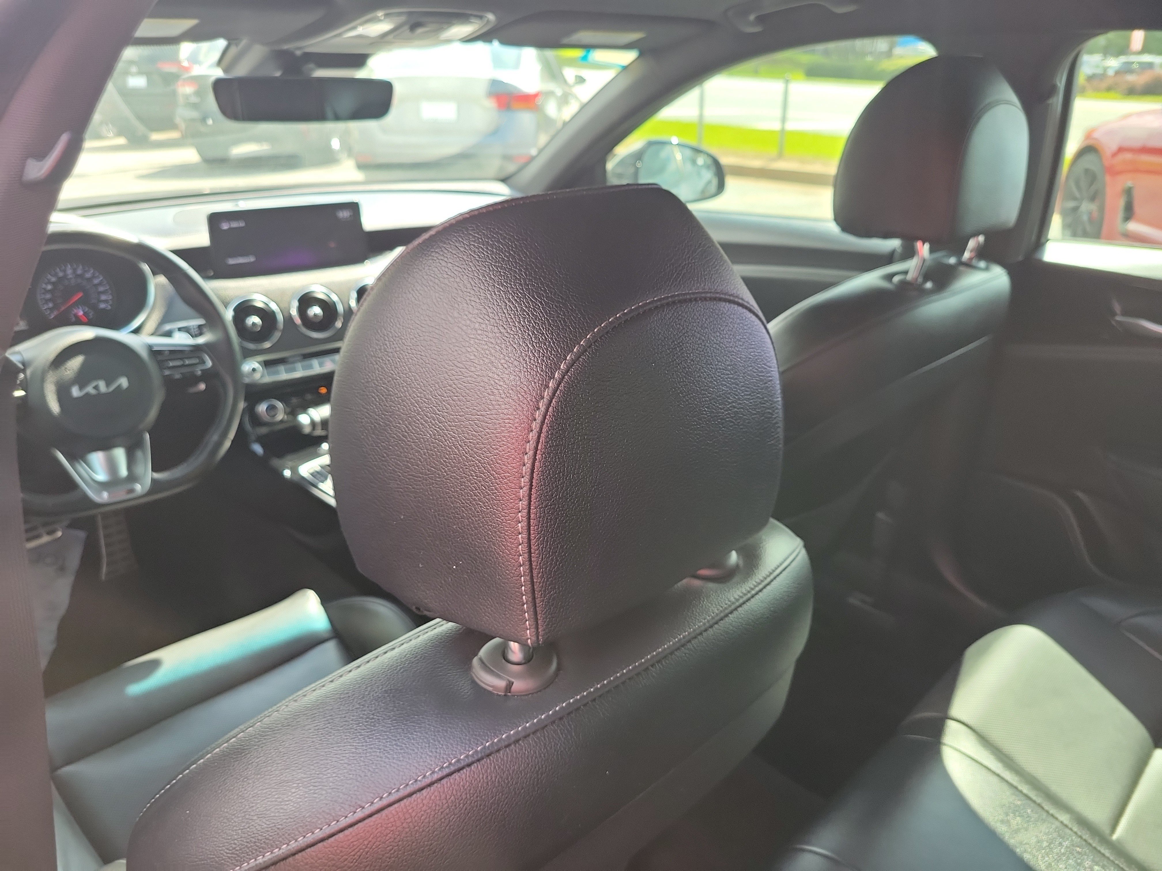 Certified 2022 Kia Stinger GT-Line RWD image 12