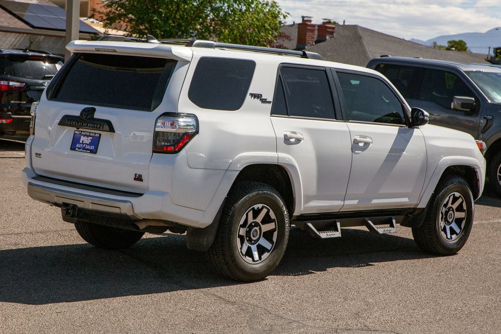 Used 2020 Toyota 4Runner TRD Off-Road Premium AWD/4WD image 5