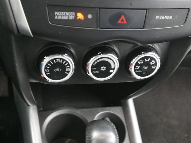 Used 2014 Mitsubishi Outlander Sport SE AWD/4WD image 19