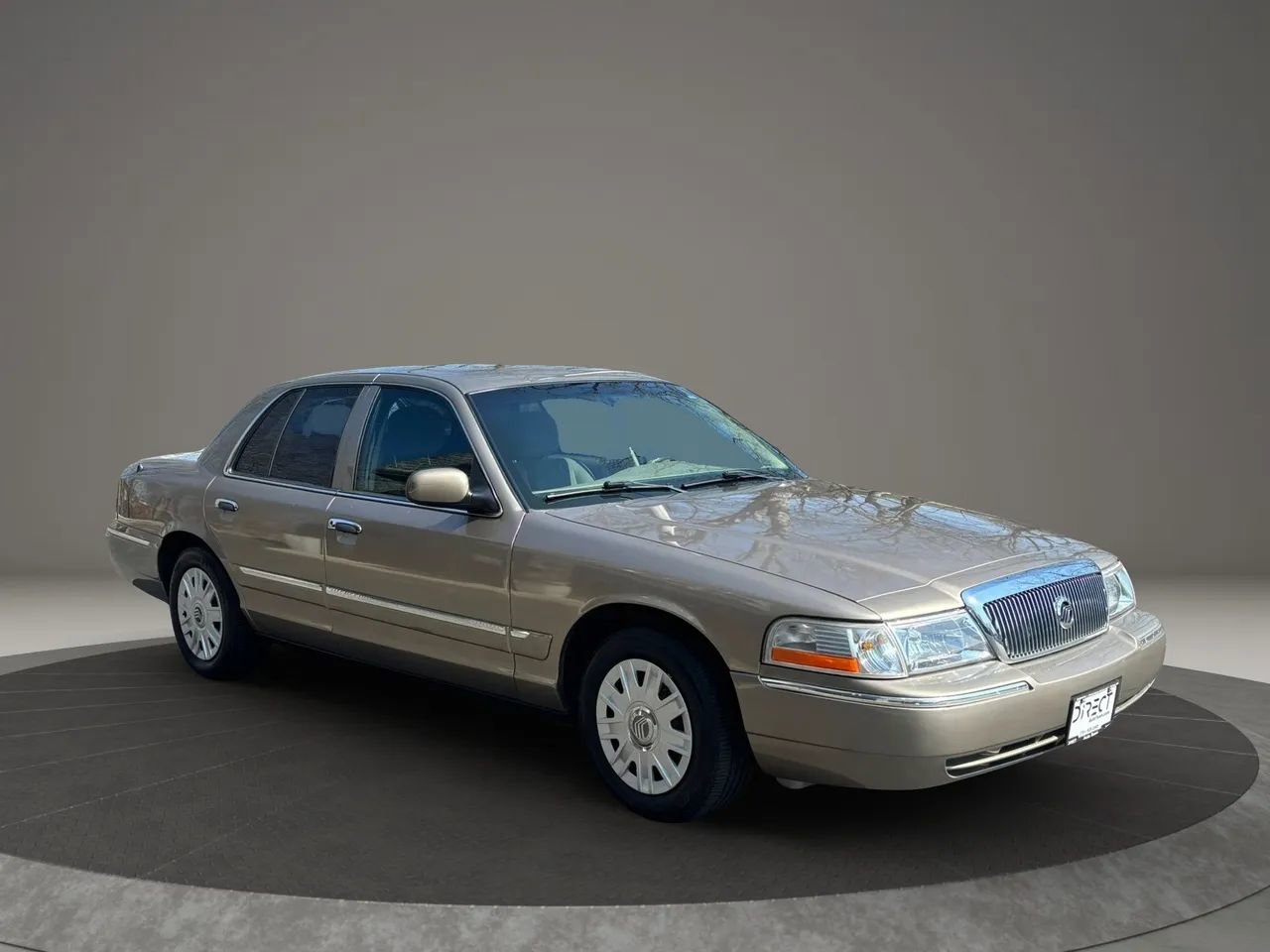 Used 2005 Mercury Grand Marquis GS image 3