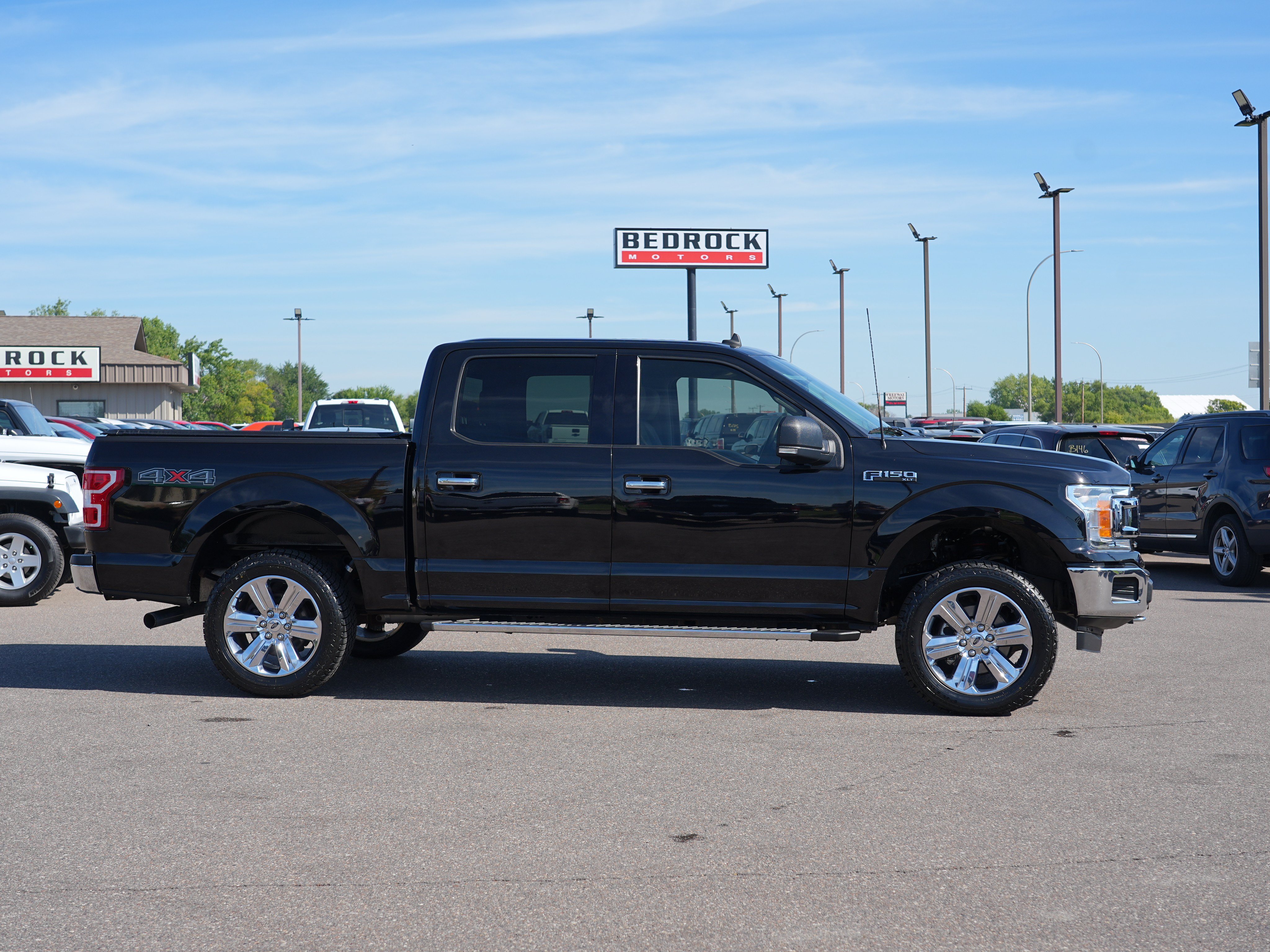Used 2019 Ford F150 XLT w/ Equipment Group 302A Luxury AWD/4WD image 2