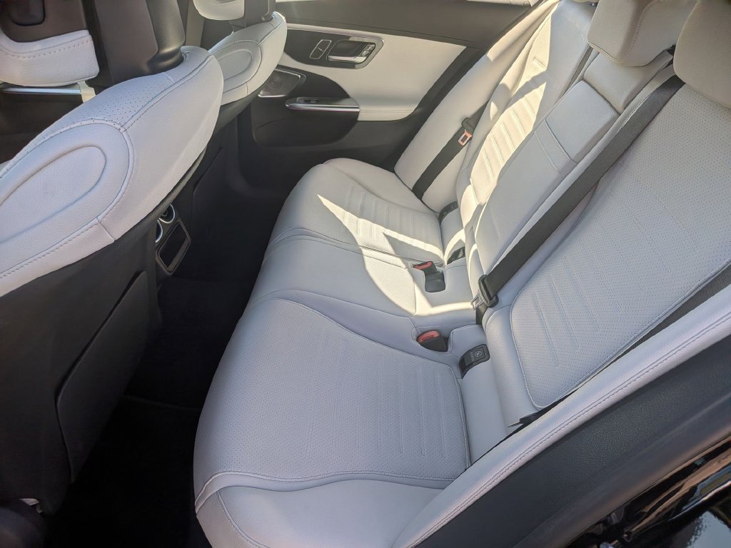Used 2022 Mercedes-Benz C 300 Sedan image 30