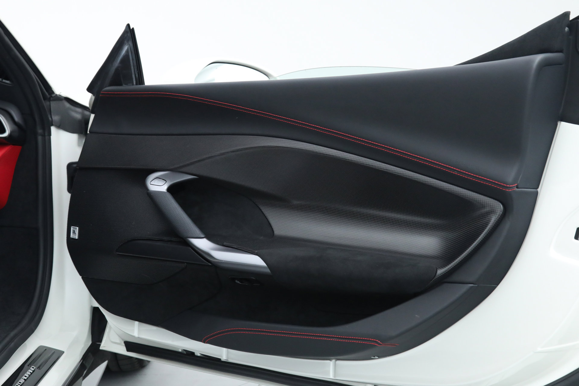 Certified 2025 Ferrari 296 GTS image 19