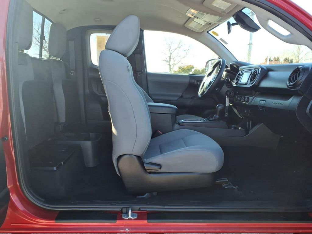 Certified 2019 Toyota Tacoma SR w/ SX Package image 10