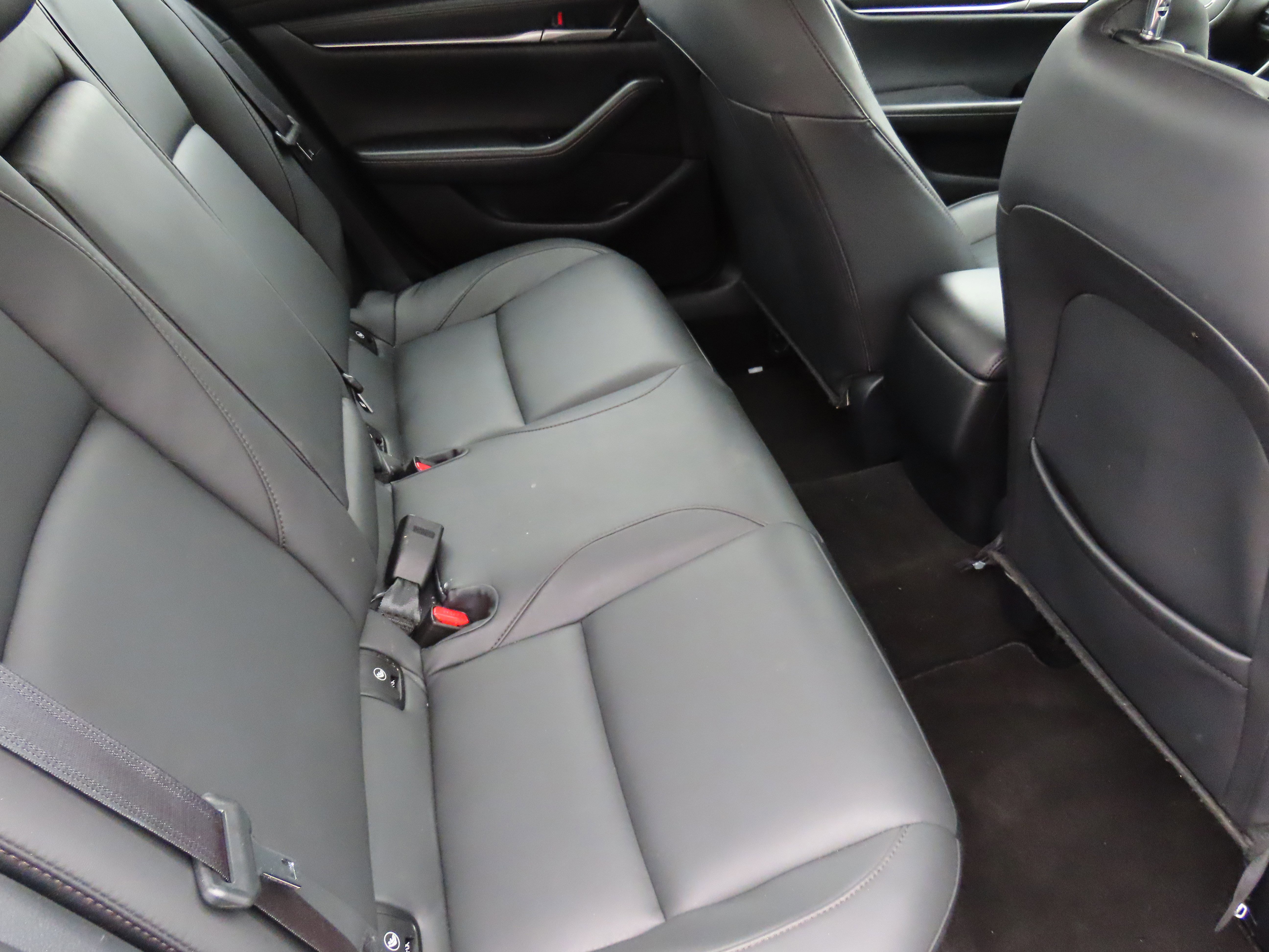 Used 2024 MAZDA MAZDA3 s image 13