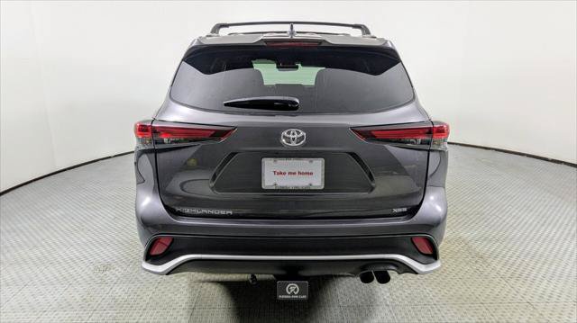 Used 2024 Toyota Highlander XSE FWD image 6