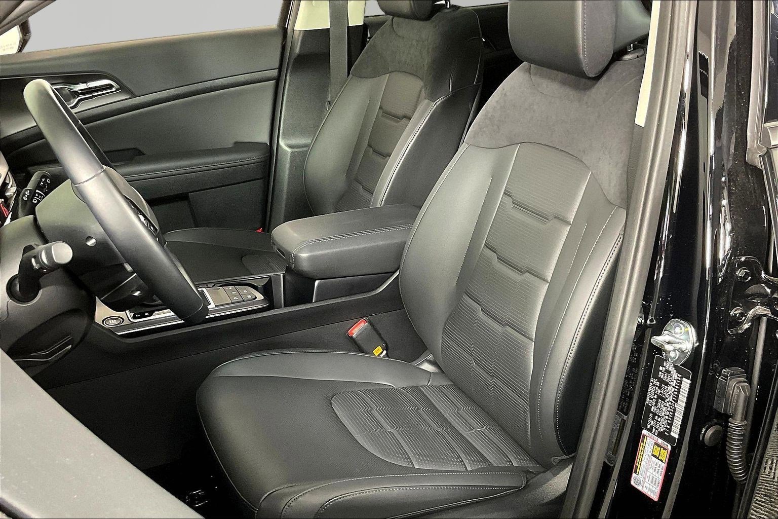Certified 2026 Kia Sportage SX AWD/4WD image 21