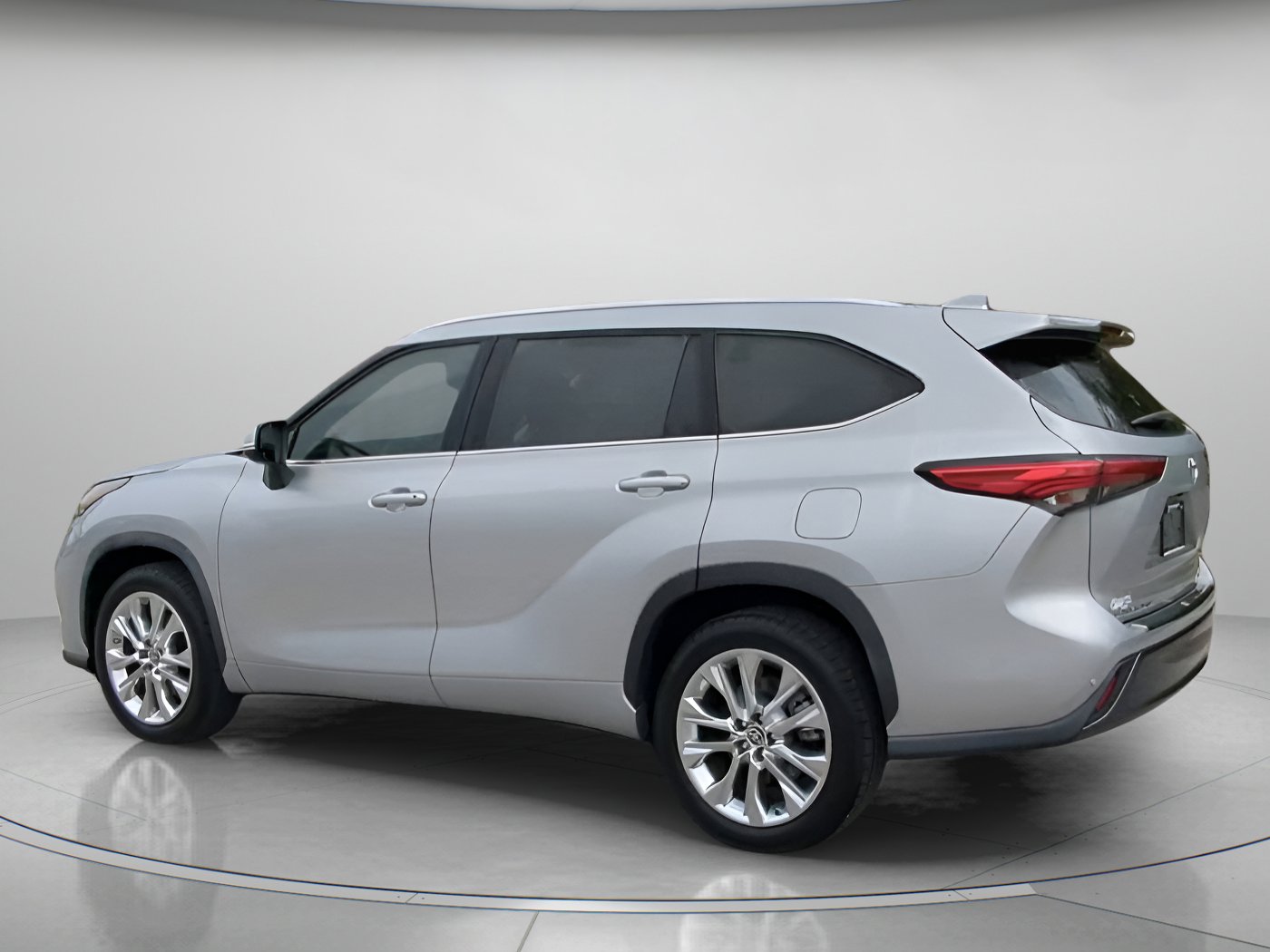 Used 2022 Toyota Highlander Limited image 18