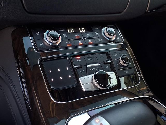 Used 2014 Audi S8 image 17