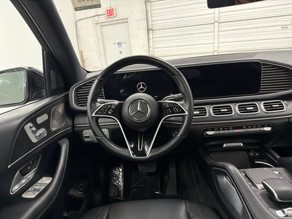 Used 2024 Mercedes-Benz GLS 450 4MATIC image 24