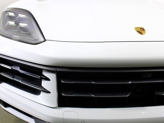 New 2026 Porsche Cayenne AWD/4WD image 11