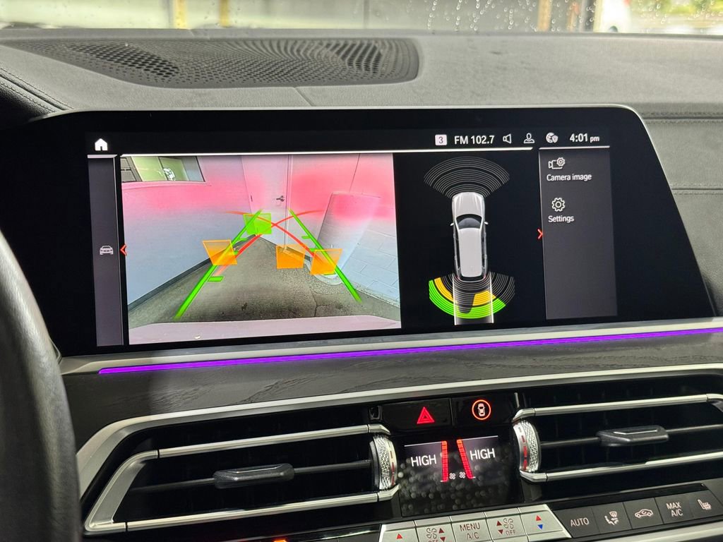 Used 2021 BMW X7 xDrive40i w/ Premium Package image 12