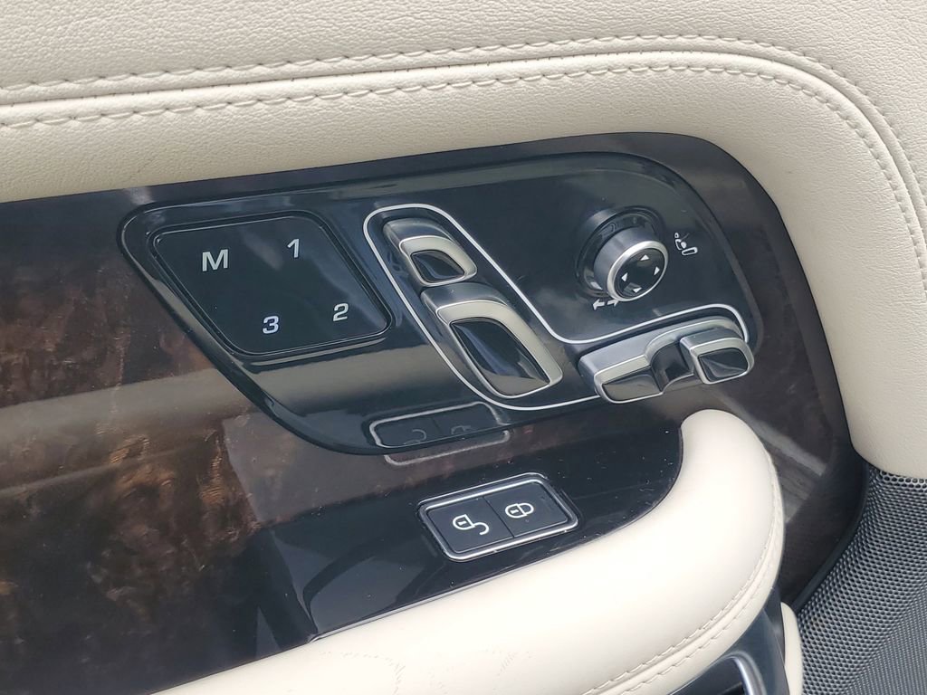 Used 2019 Land Rover Range Rover Long Wheelbase Supercharged AWD/4WD image 10