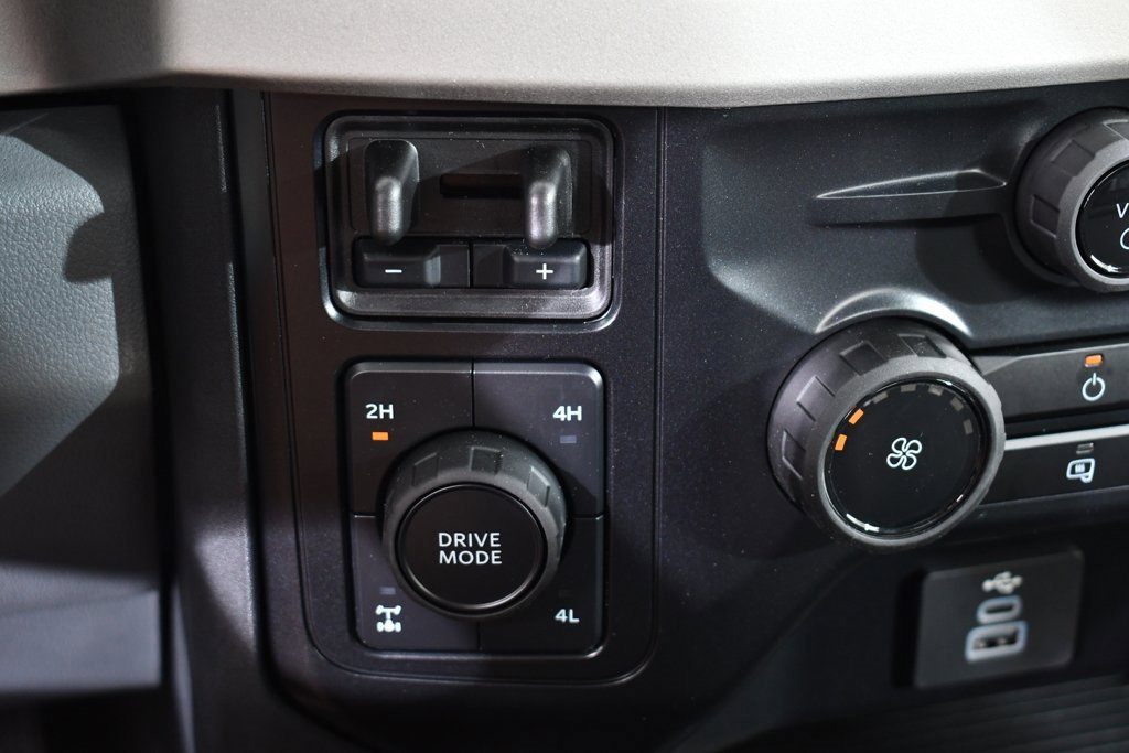 New 2025 Ford F350 XL w/ XL Chrome Package image 31