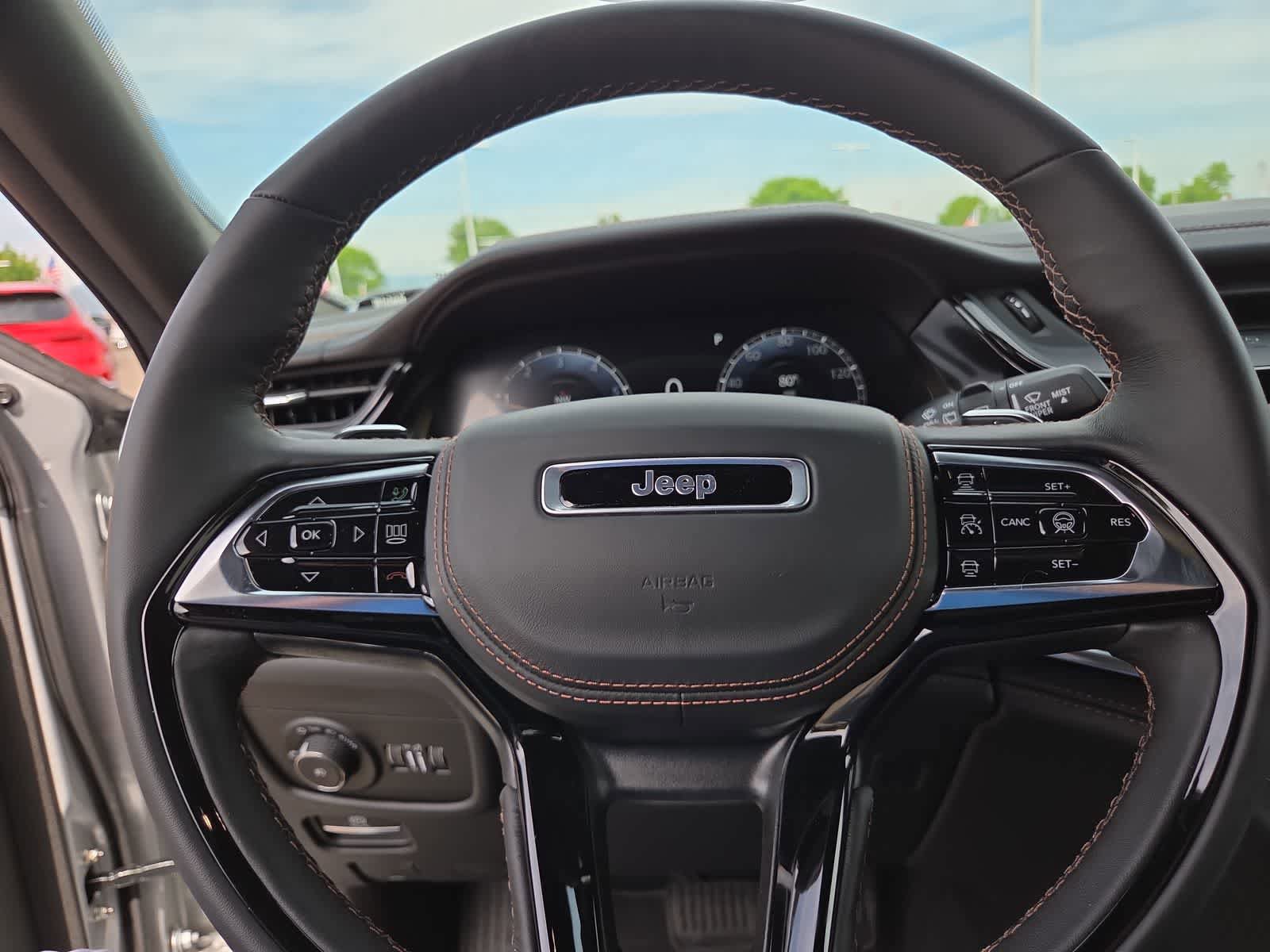 New 2026 Jeep Grand Cherokee Summit AWD/4WD image 23