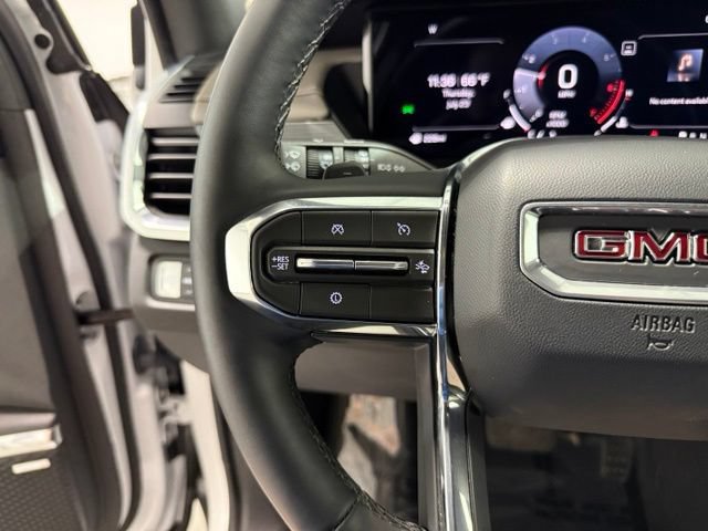 Used 2026 GMC Acadia Elevation w/ Elevation Premium Package FWD image 17