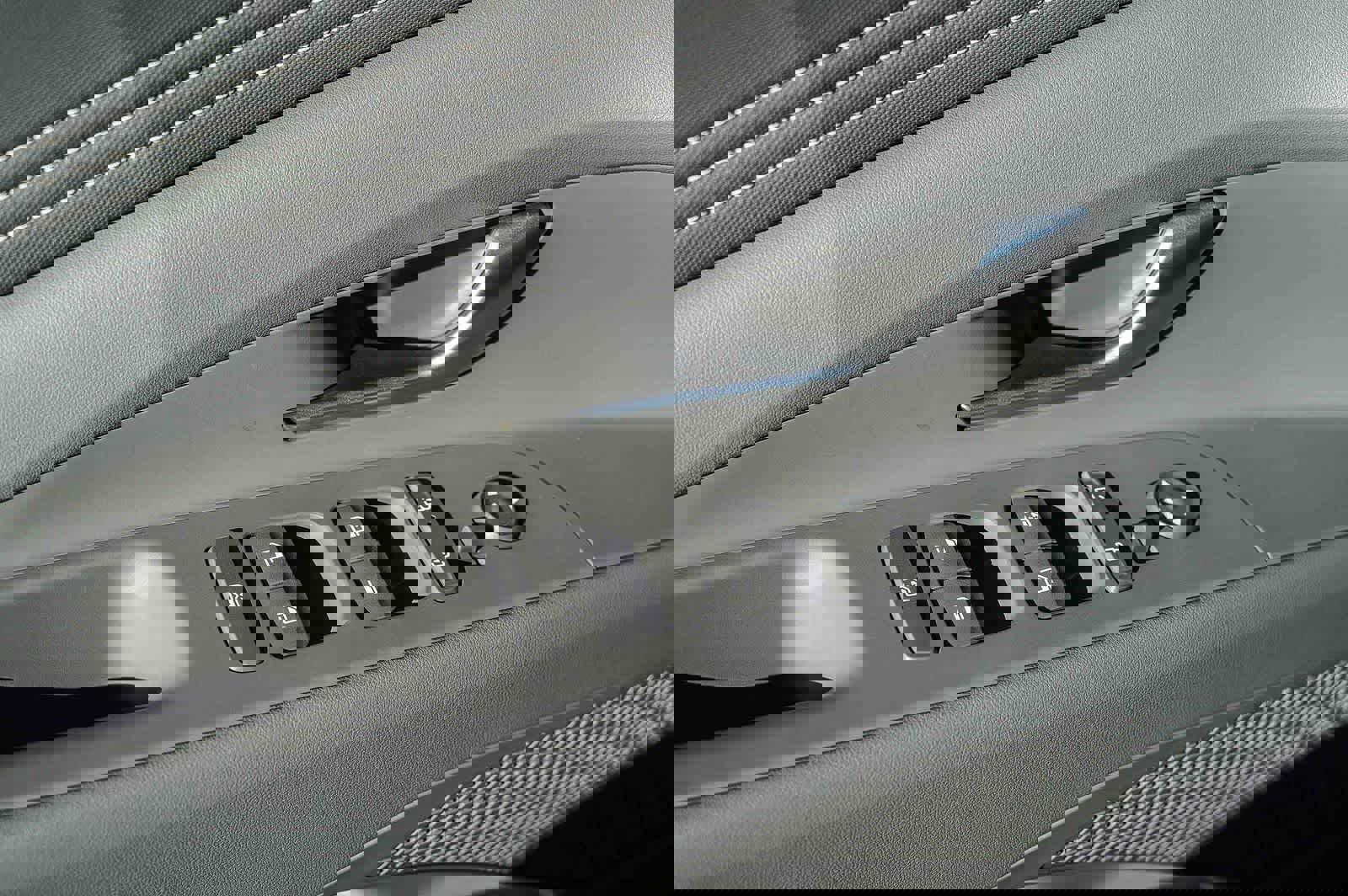 New 2026 Hyundai Elantra Sport w/ Cargo Package image 25