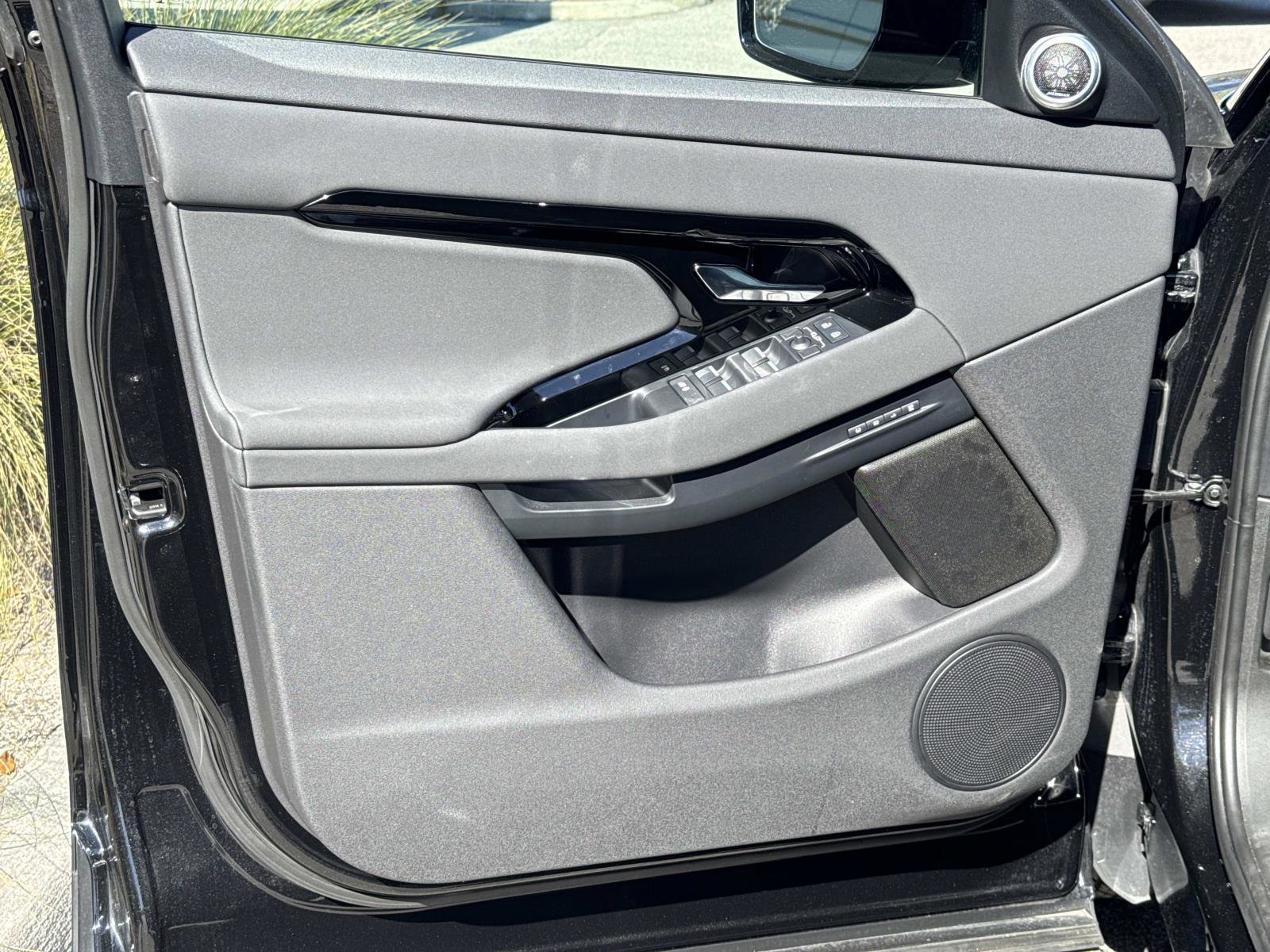 Certified 2025 Land Rover Range Rover Evoque S image 19