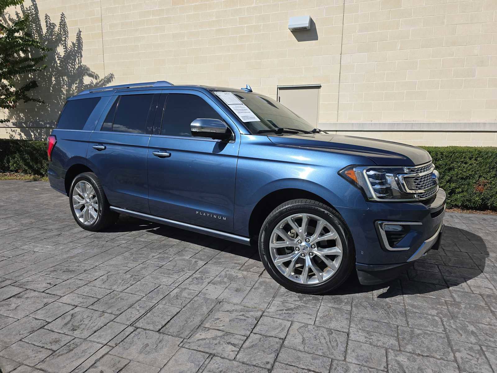 Used 2019 Ford Expedition Platinum image 29