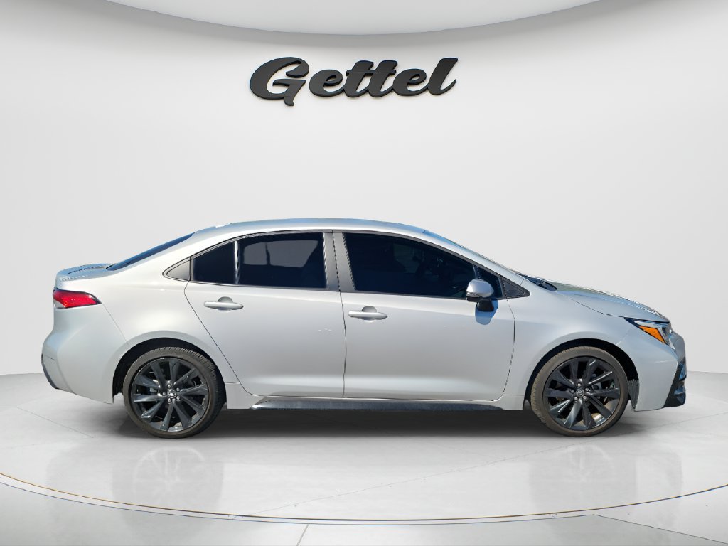 Used 2024 Toyota Corolla SE FWD image 4