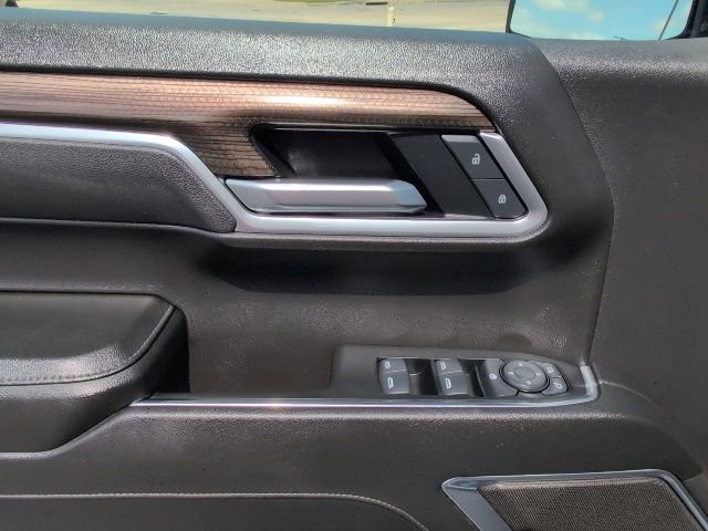Certified 2025 Chevrolet Silverado 1500 LT AWD/4WD image 15