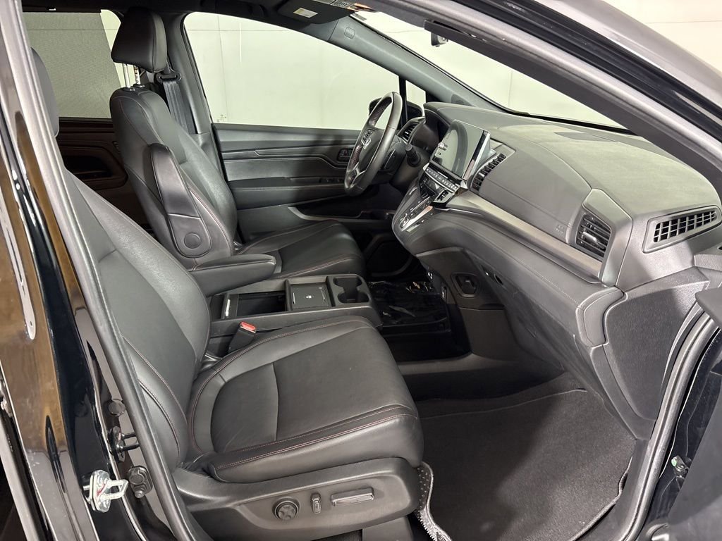 Used 2025 Honda Odyssey Sport-L image 15