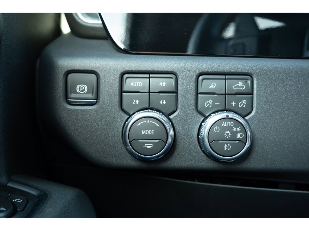 New 2026 GMC Sierra 1500 SLT image 32